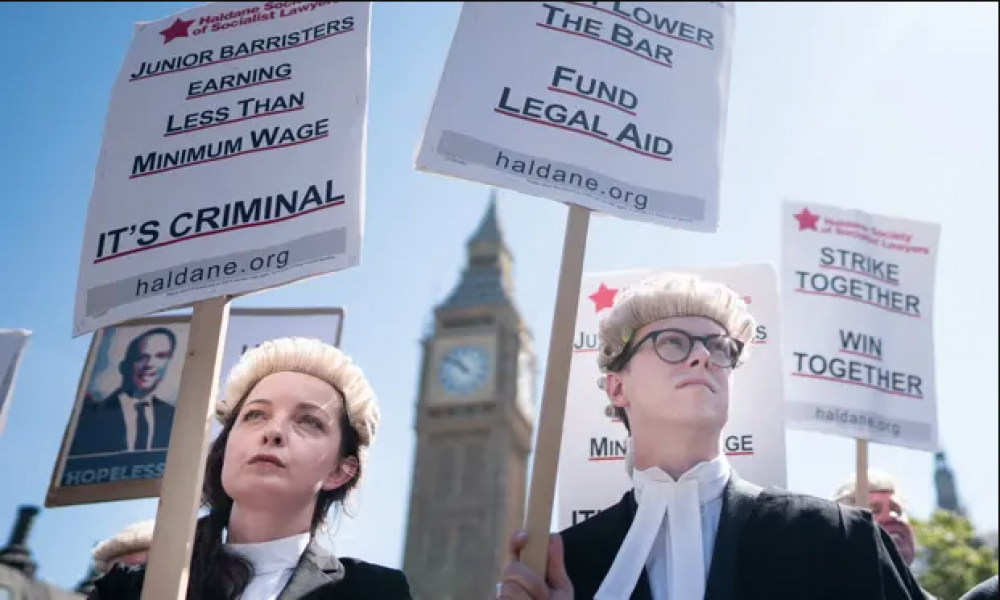 Criminal barristers in England and Wales vote to go on indefinite strike