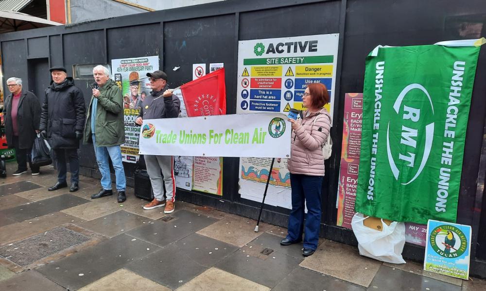 WANDSWORTH UNIONS LAUNCHES CAMPAIGN FOR CLEAN AIR IN TOOTING MARKETS WITH PHOTOCALL ON 14thFEBRUARY AS PART OF TUC HEARTS UNION WEEK.